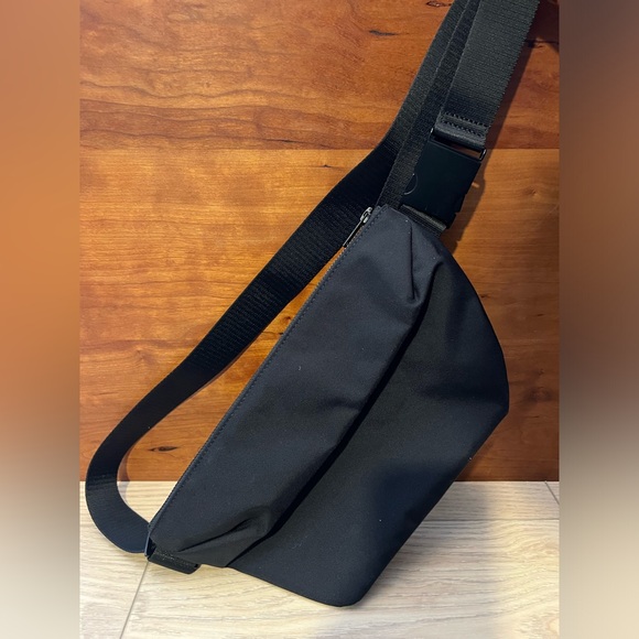 Recycled Technical Belt Bag - Picture 5 of 9